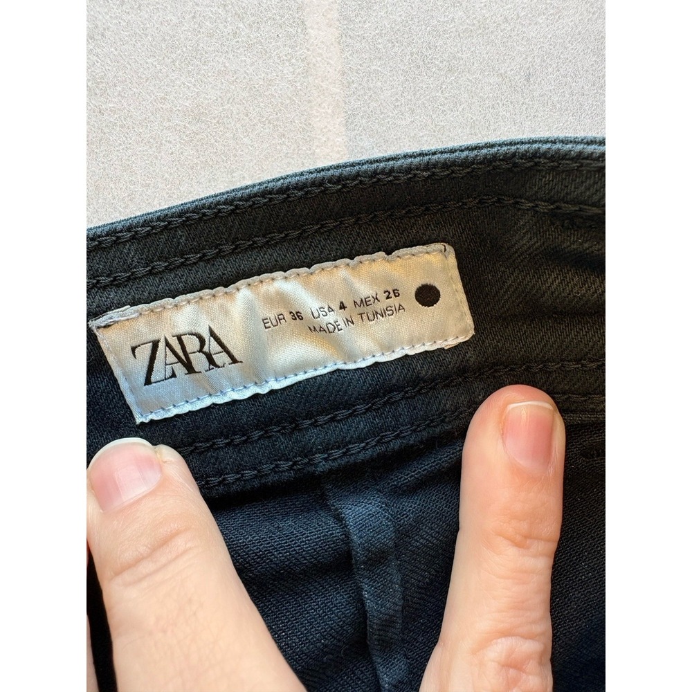 Zara Women Sz 4 Black High Waist Wide Leg Raw Hem Frayed Denim Barrel Jeans - Picture 4 of 8